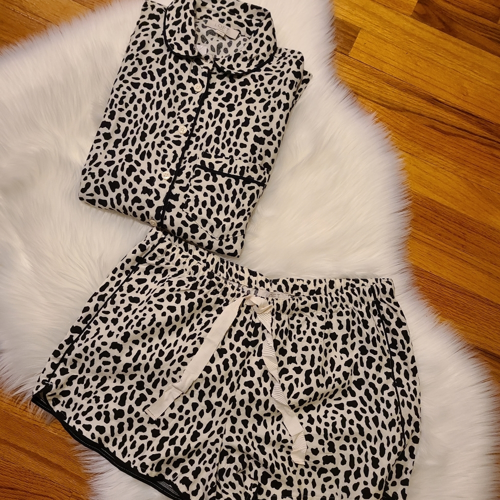 Pajama Set - Picture 2 of 6